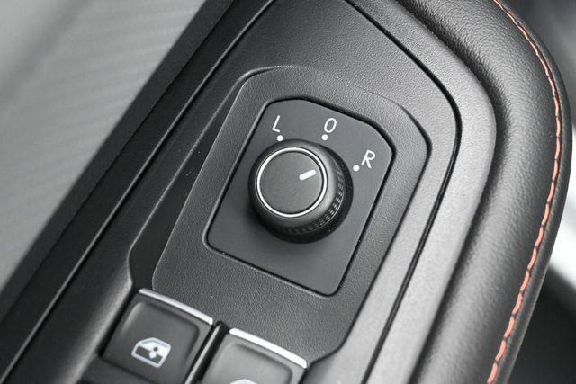 Used 2024 Volkswagen Atlas Peak Edition SE AWD/4WD image 12