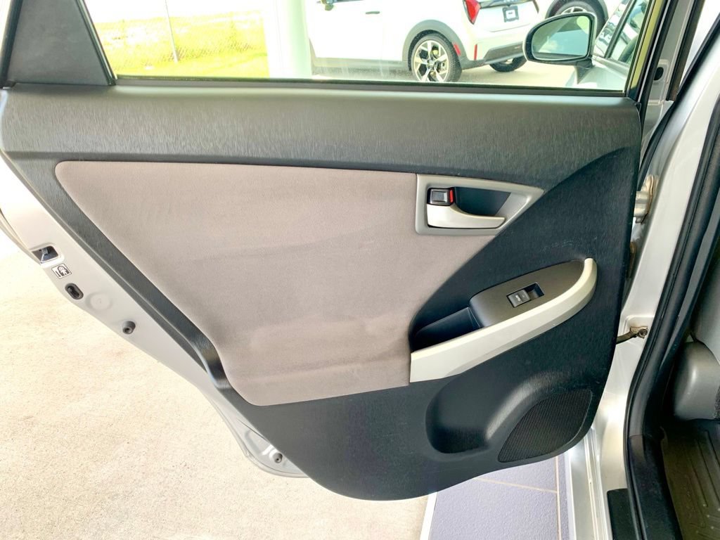 Used 2014 Toyota Prius Two FWD image 15