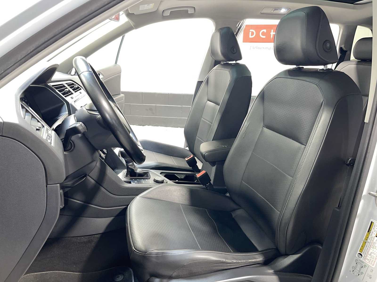 Used 2019 Volkswagen Tiguan SEL AWD/4WD image 11