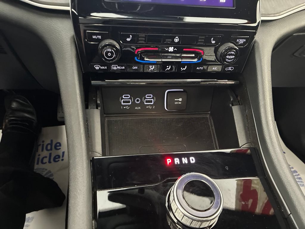 Certified 2024 Jeep Grand Cherokee Altitude AWD/4WD image 35
