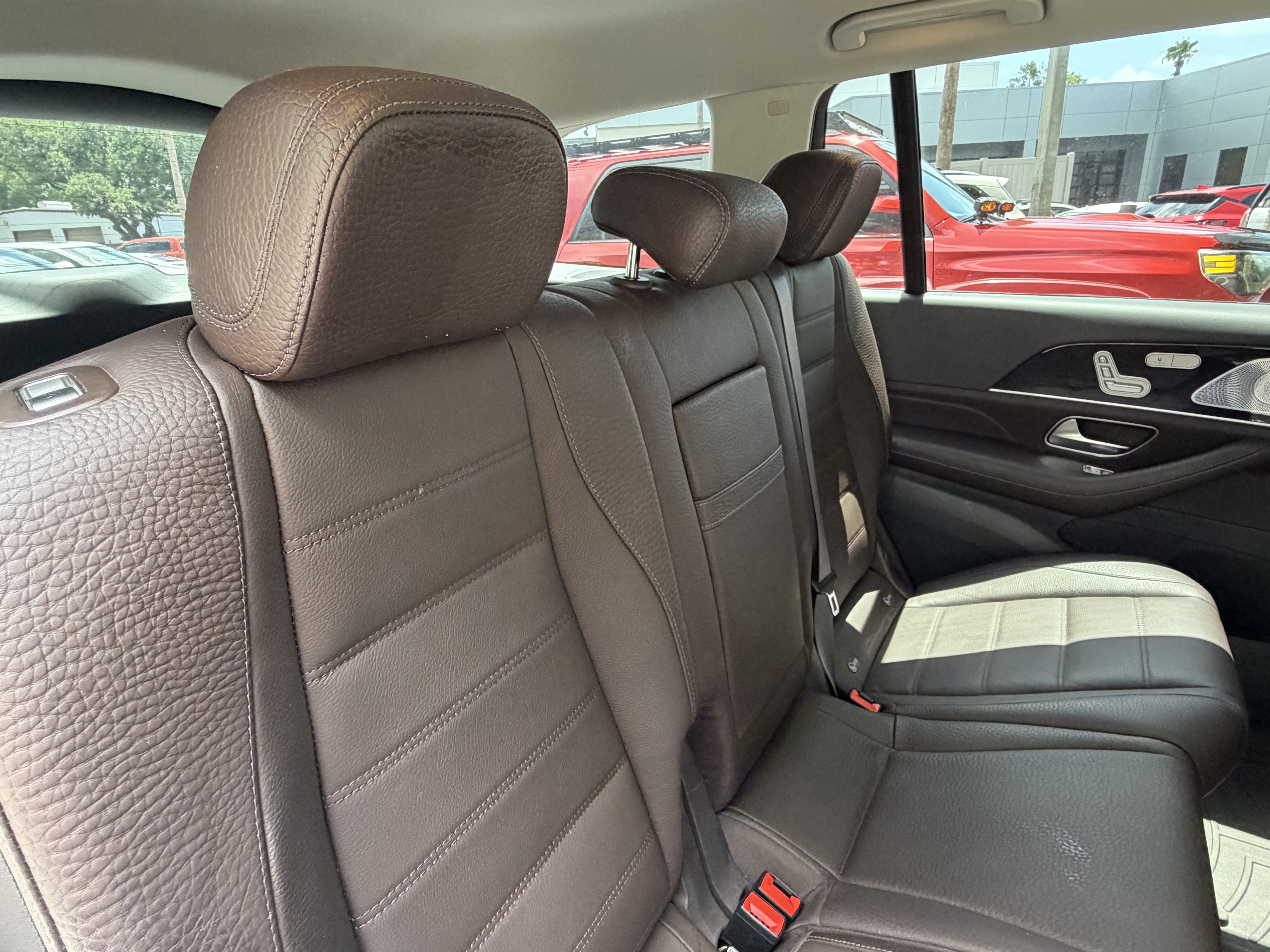 Used 2020 Mercedes-Benz GLS 450 4MATIC image 43