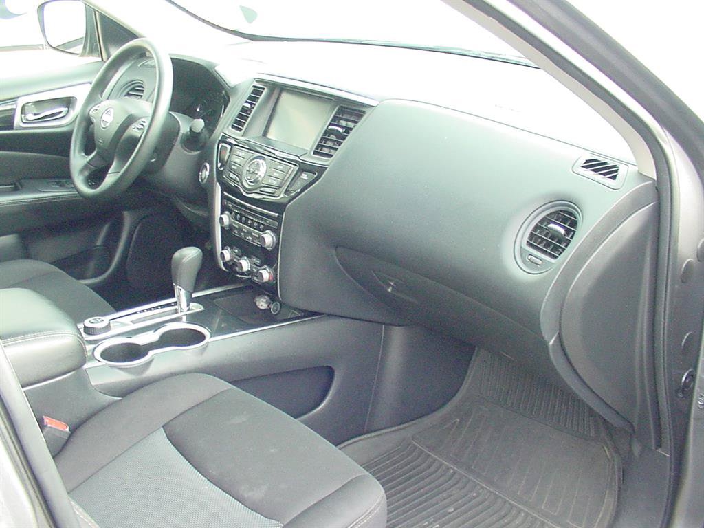 Used 2019 Nissan Pathfinder S AWD/4WD image 36