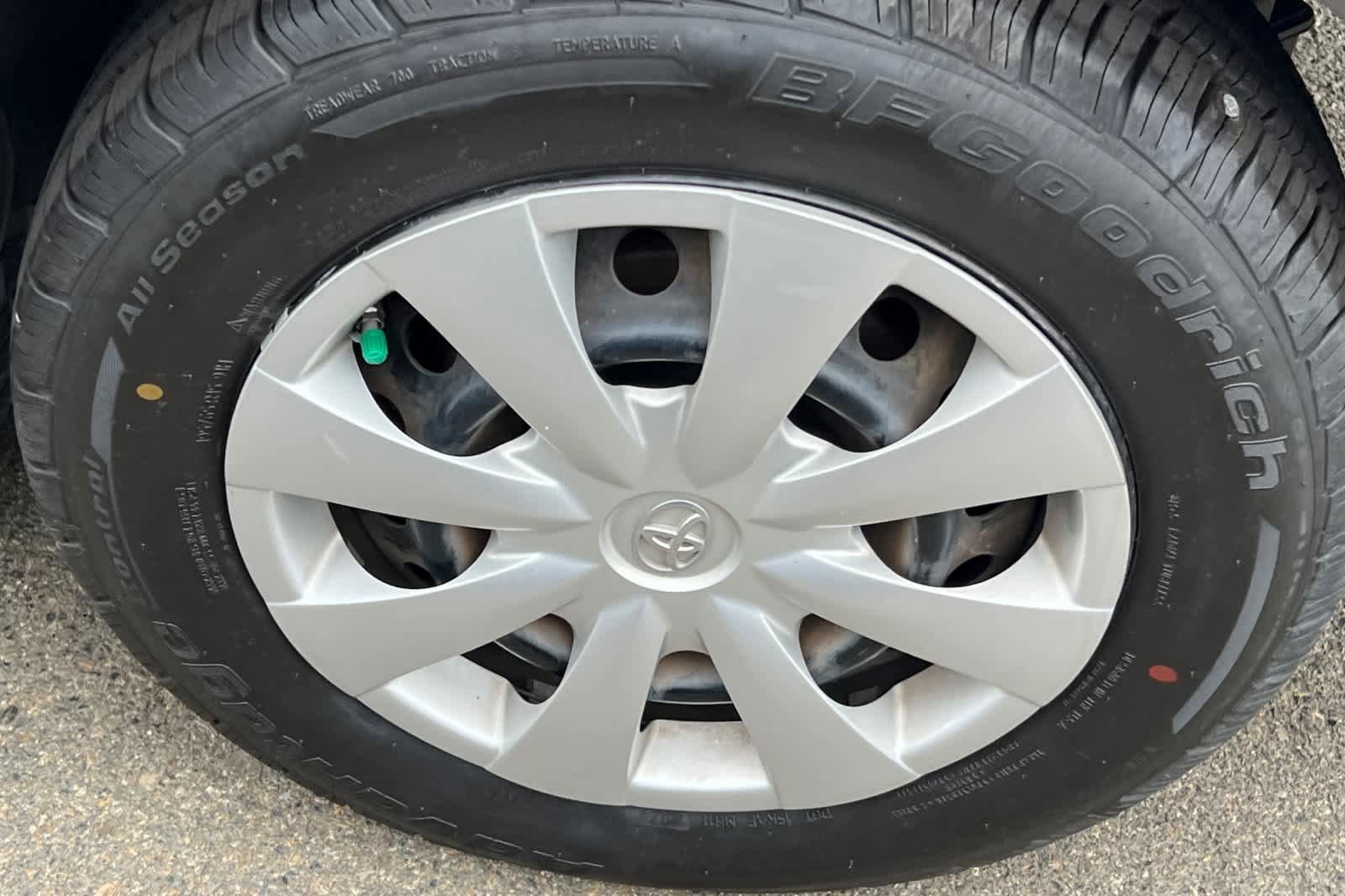 Used 2010 Toyota Corolla LE FWD image 22