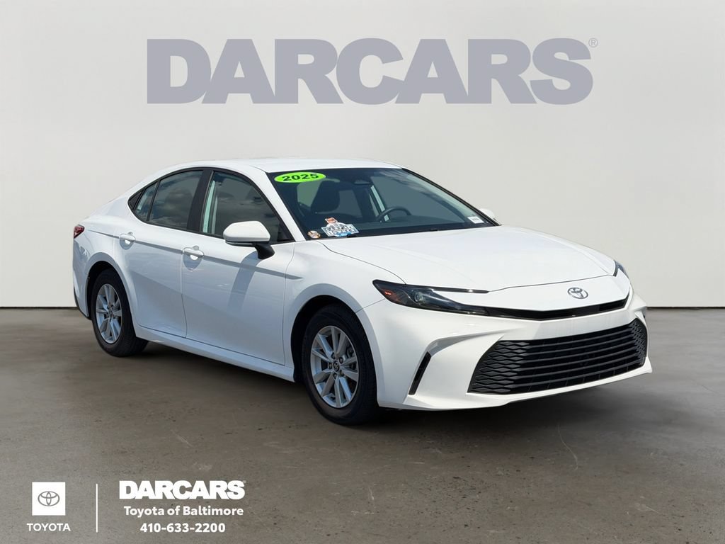 Used 2025 Toyota Camry LE FWD image 1