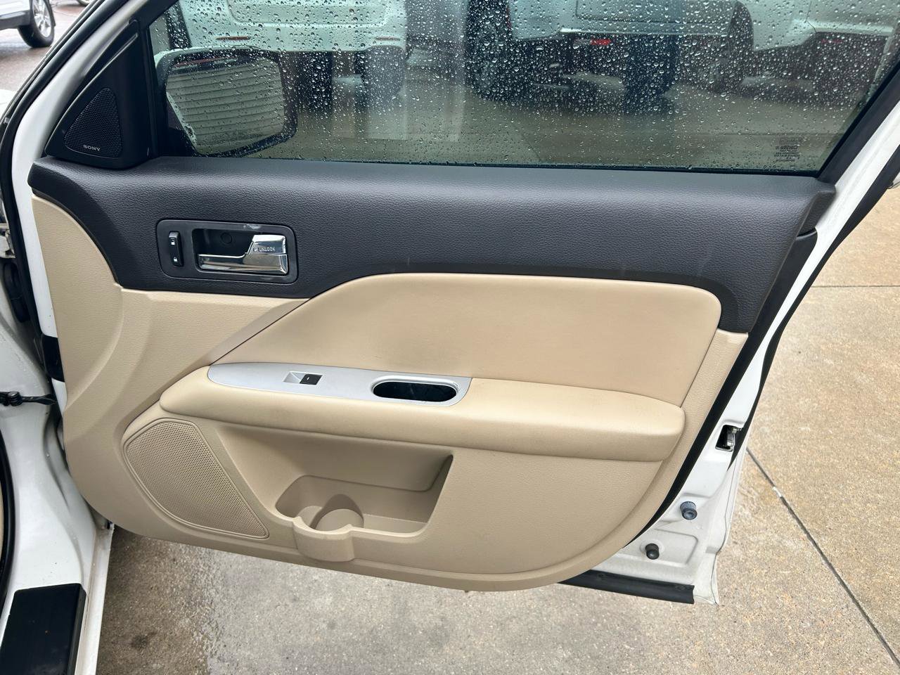 Used 2010 Mercury Milan Premier image 16