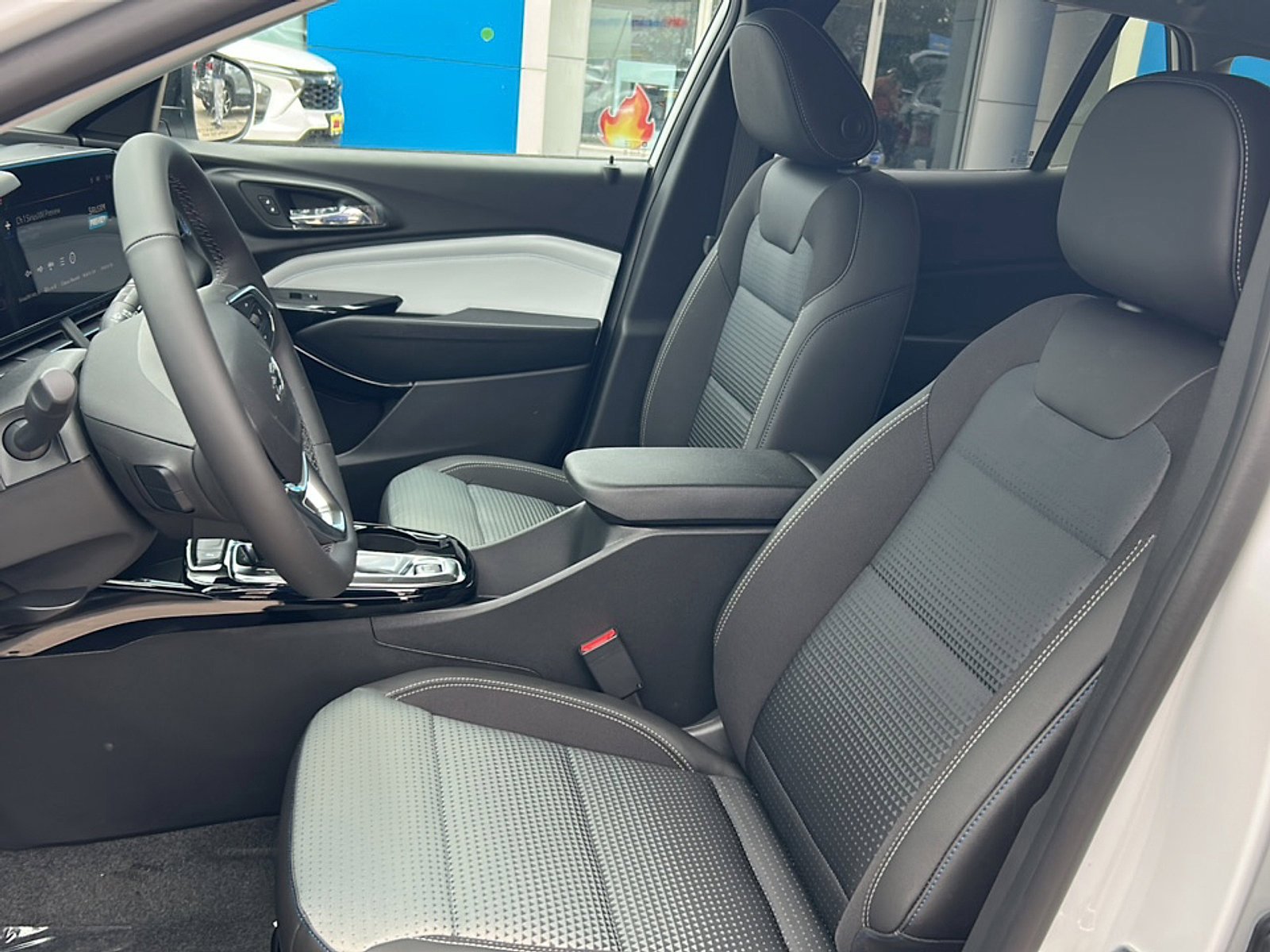 New 2026 Chevrolet Trax LT w/ Driver Confidence Package FWD image 12