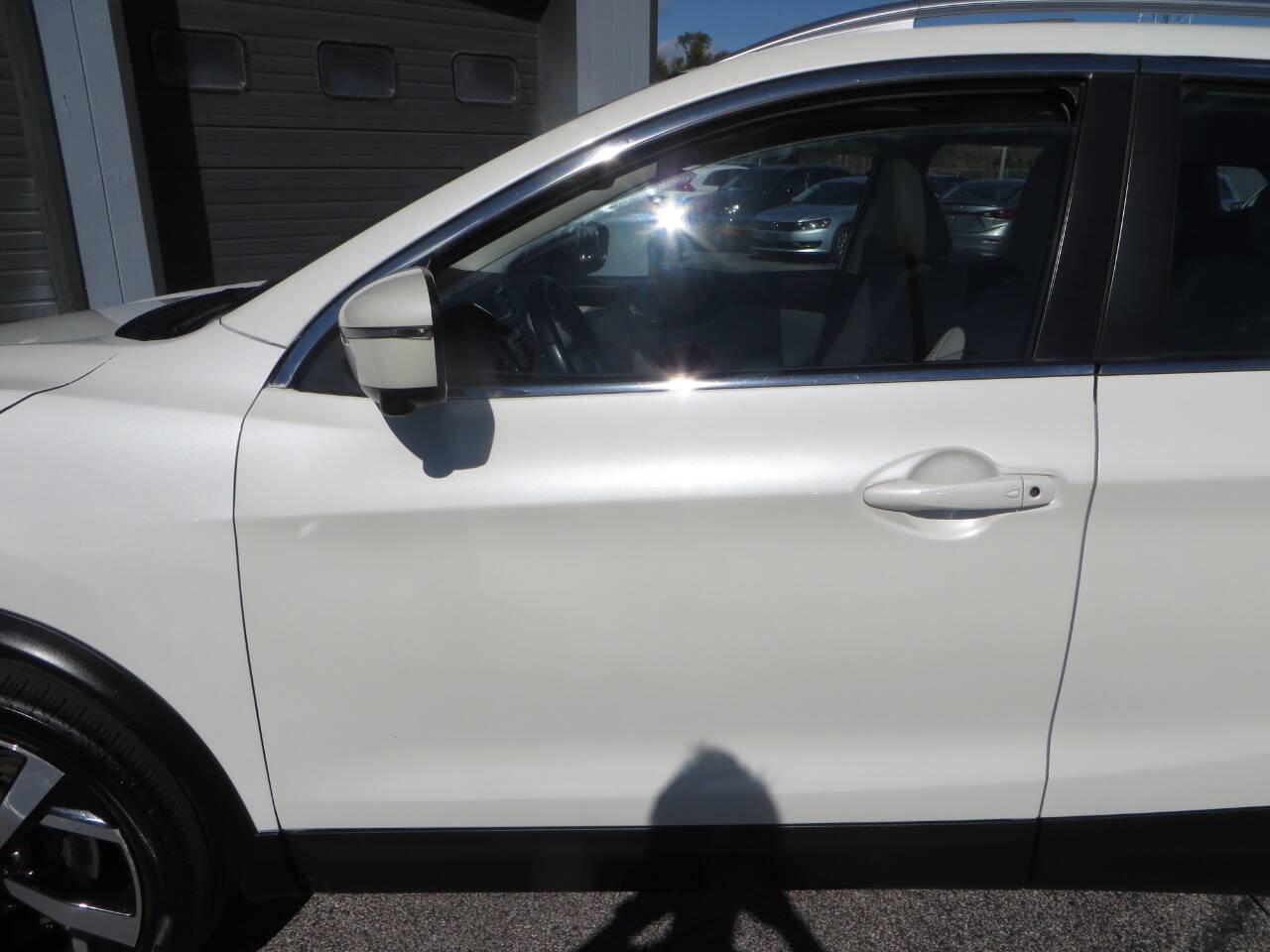 Used 2022 Nissan Rogue Sport SL w/ Premium Package image 31