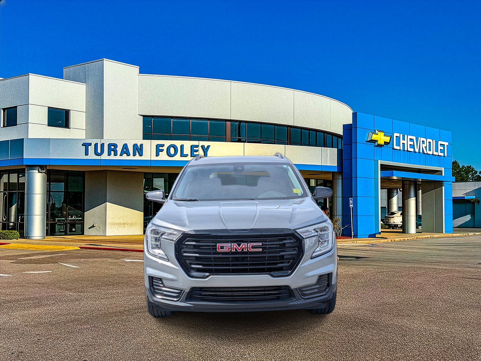 Used 2023 GMC Terrain SLE w/ Driver Convenience Package FWD image 10