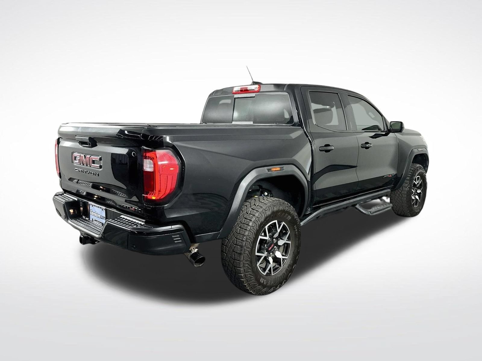 Used 2023 GMC Canyon AT4X AWD/4WD image 8