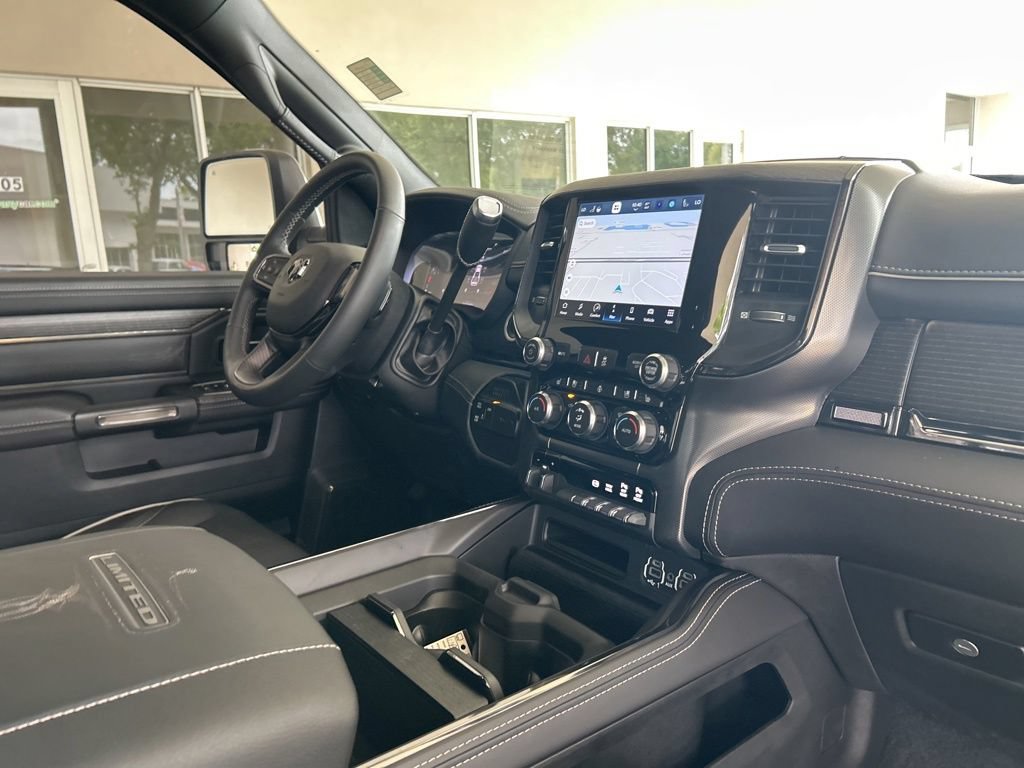 Used 2023 RAM 2500 Limited AWD/4WD image 30