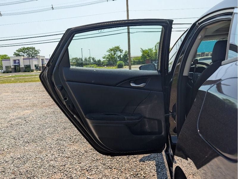 Used 2018 Honda Civic EX image 11