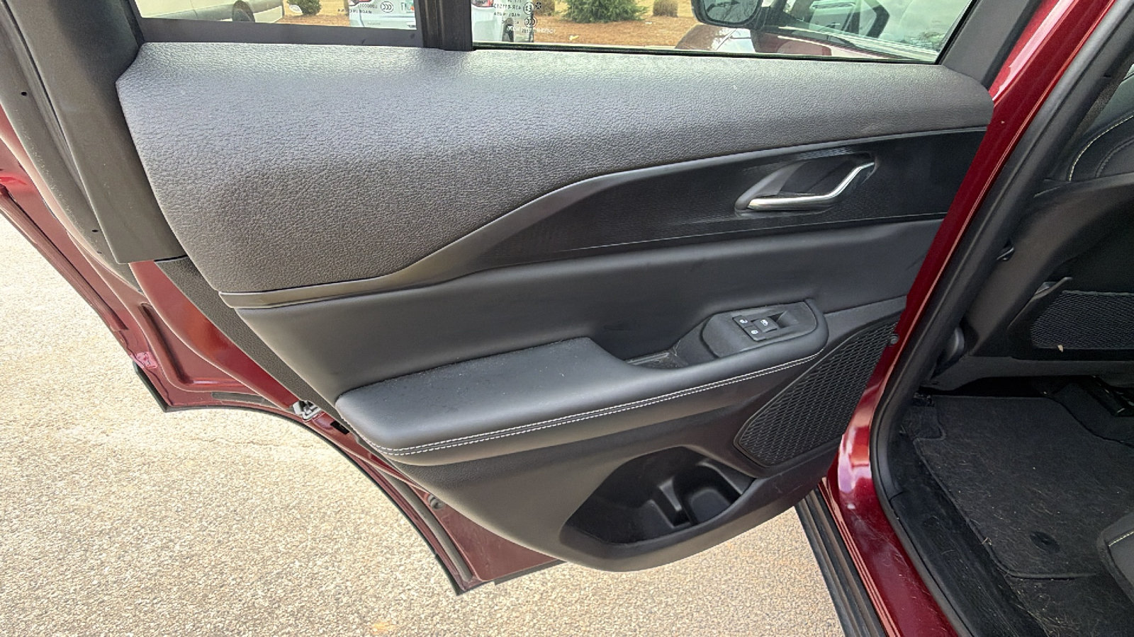 Used 2024 Jeep Grand Cherokee Laredo X AWD/4WD image 23