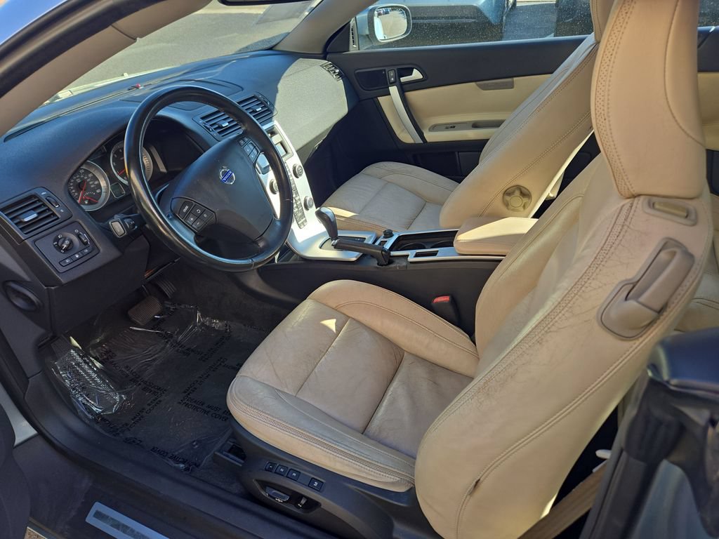 Used 2011 Volvo C70 T5 FWD image 13