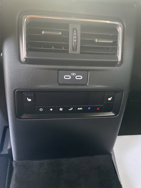 Certified 2025 MAZDA CX-70 3.3 Turbo S w/ Premium Package image 26