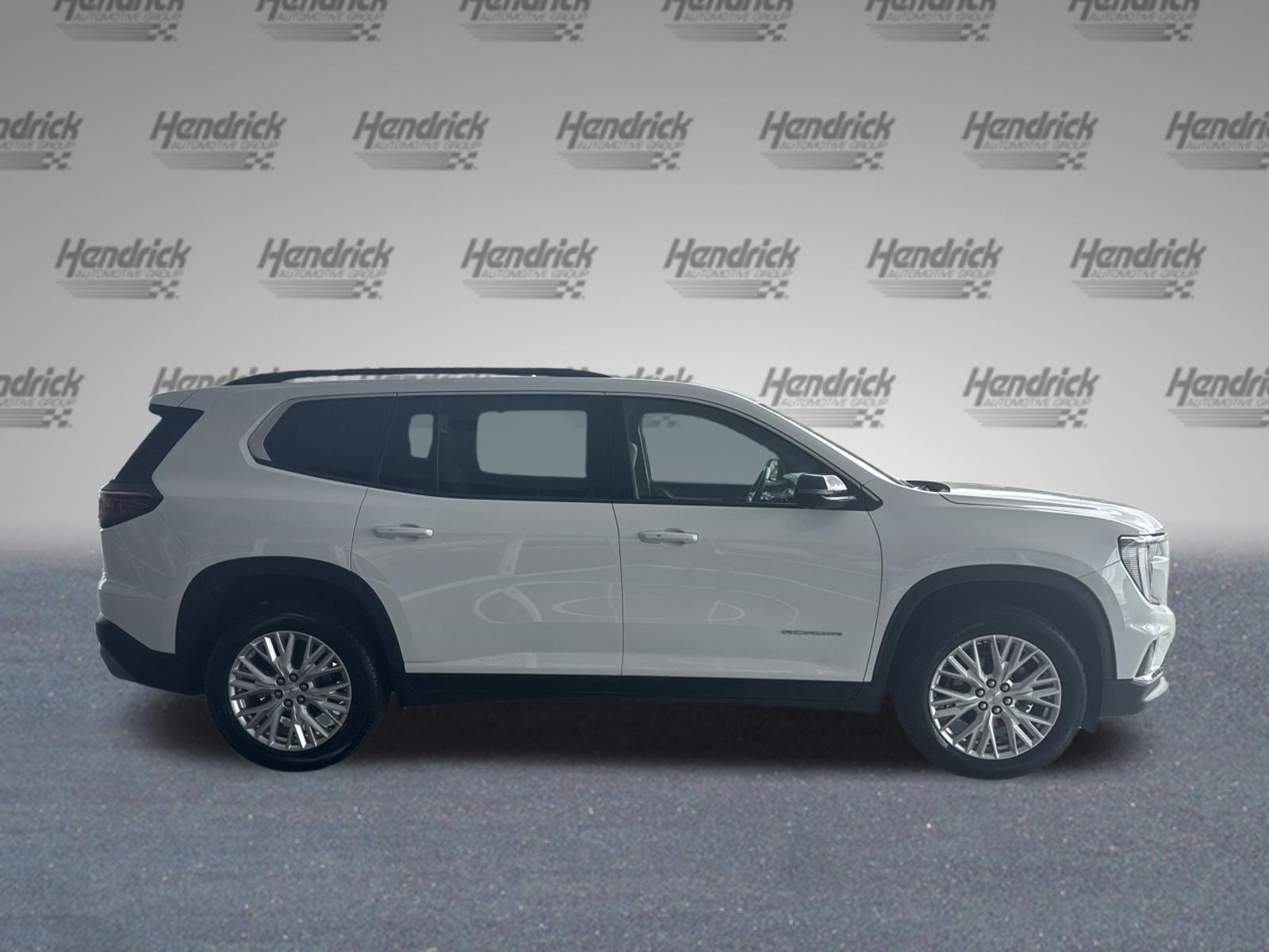 Used 2026 GMC Acadia Elevation w/ Elevation Premium Package FWD image 10