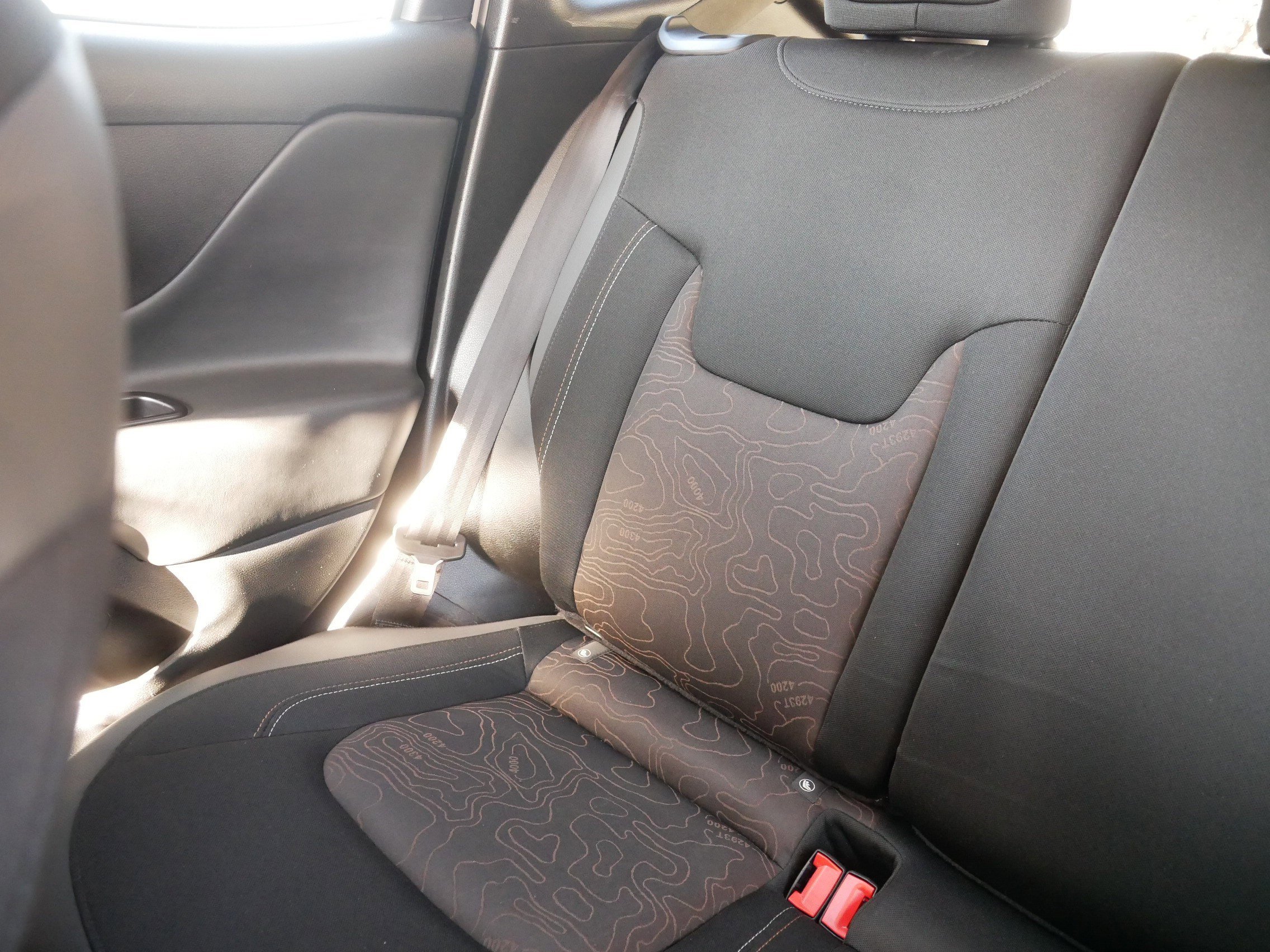 Used 2023 Jeep Renegade Latitude image 12