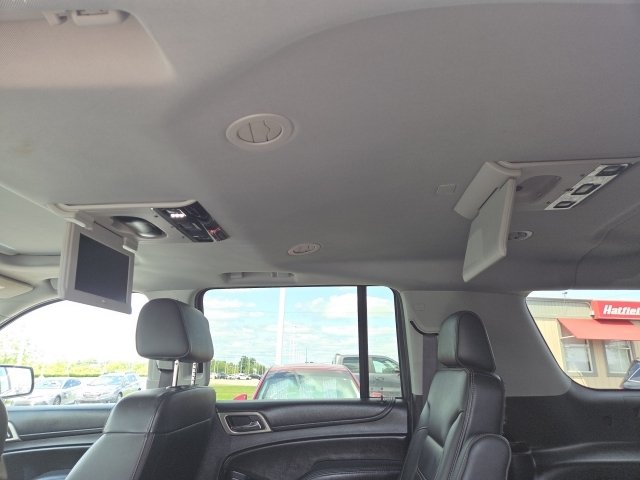 Used 2017 GMC Yukon XL Denali w/ Open Road Package AWD/4WD image 10