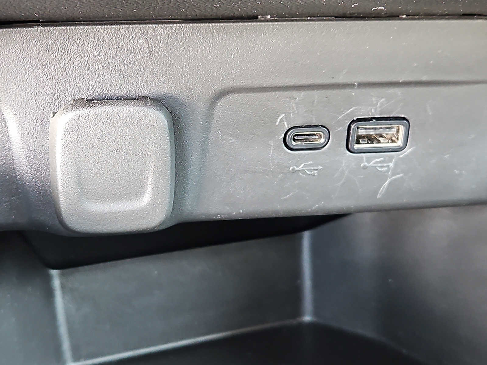 Used 2025 Chevrolet Trax LT w/ LT Convenience Package image 25