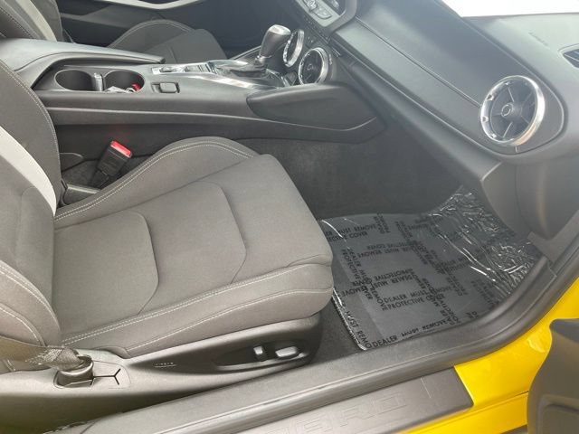 Used 2018 Chevrolet Camaro SS RWD image 28