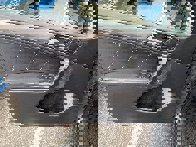 Certified 2023 Volkswagen Tiguan SE w/ Panoramic Sunroof Package image 17