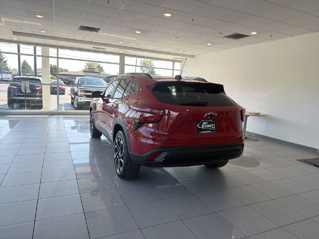 New 2026 Chevrolet Trax RS w/ Driver Confidence Package FWD image 8