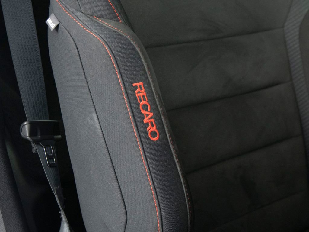 Used 2017 Ford Mustang Shelby GT350R w/ GT350R Equipment Group 920A image 37