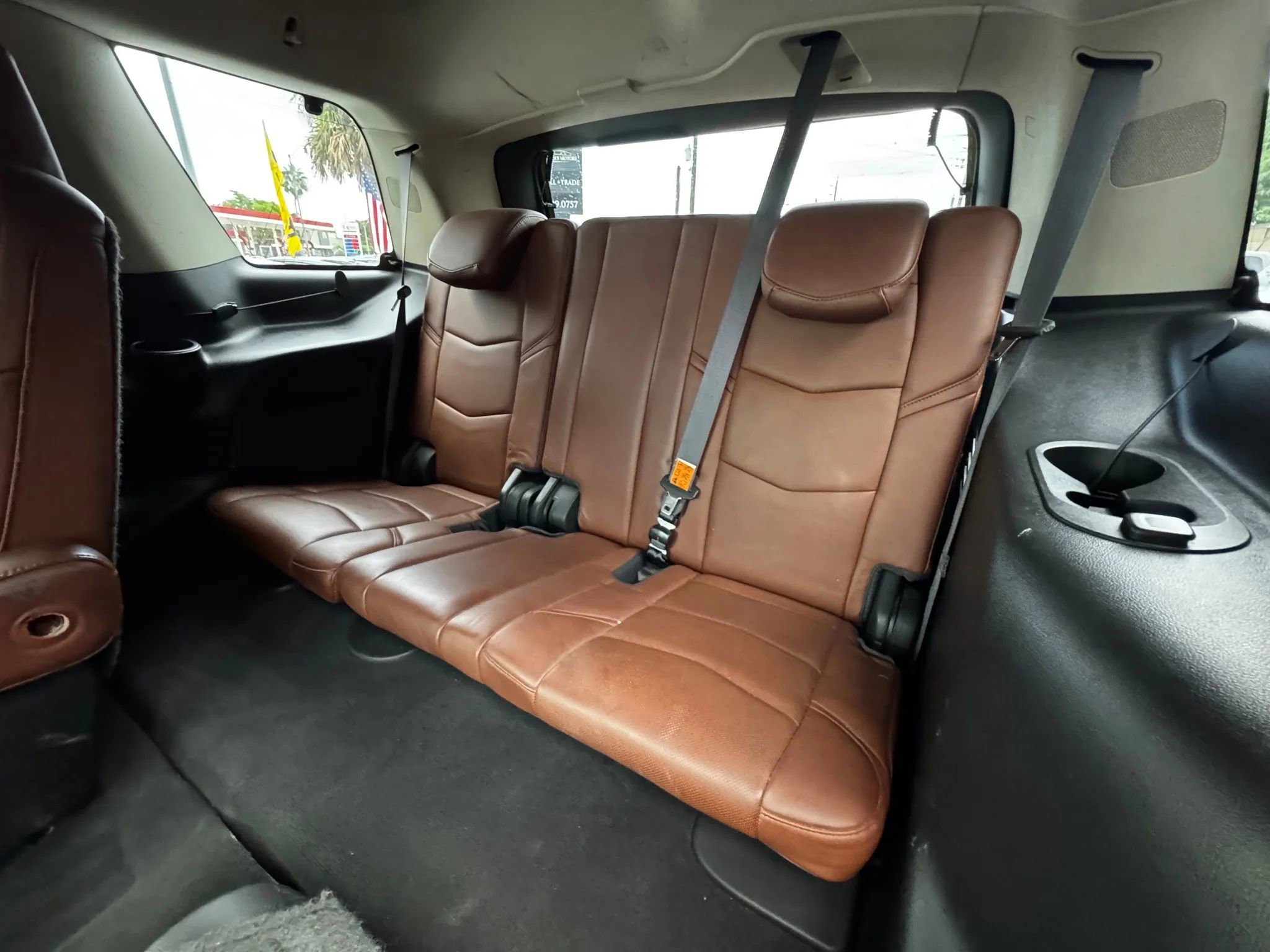 Used 2015 Cadillac Escalade Premium RWD image 25