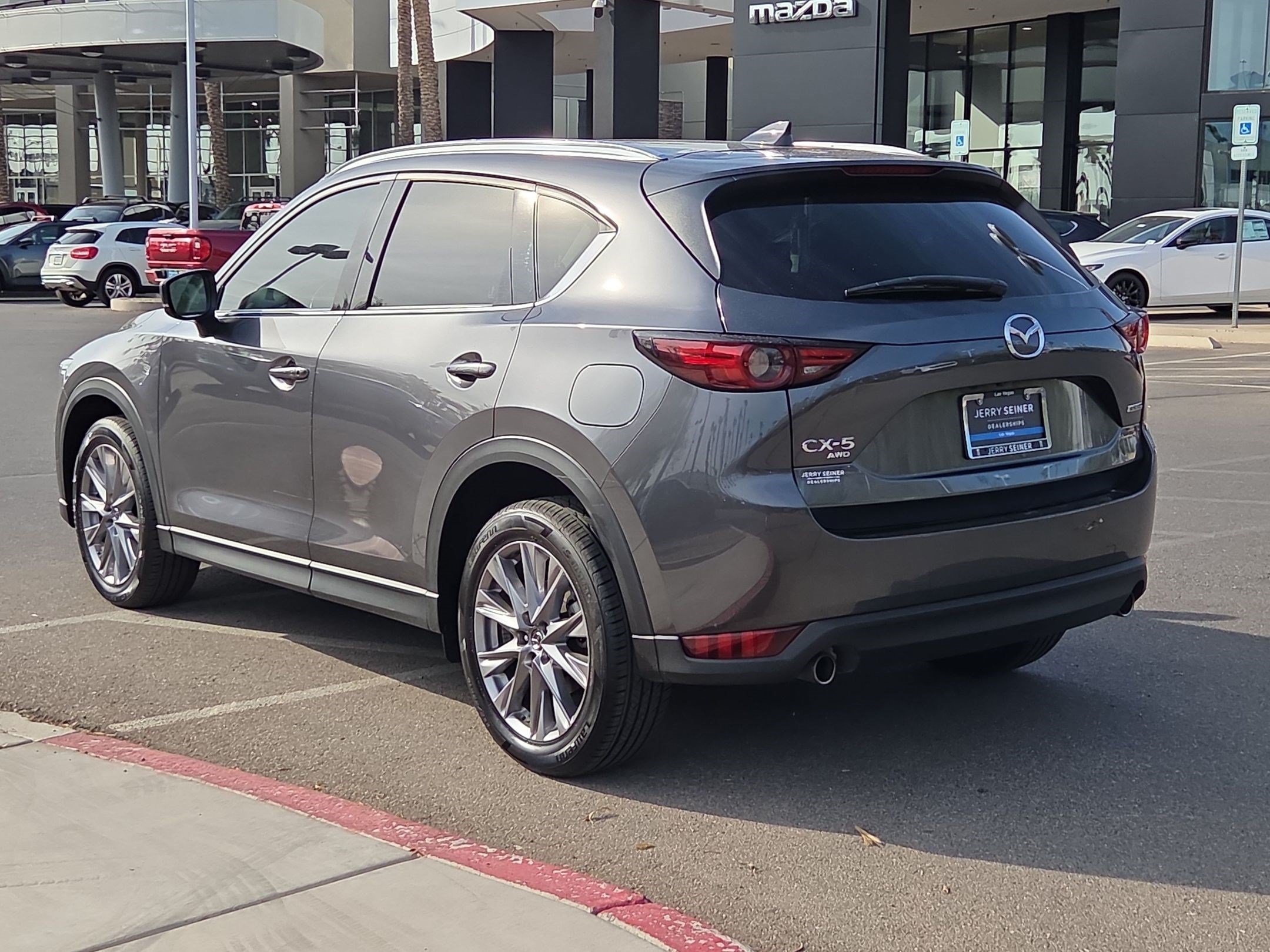 Used 2020 MAZDA CX-5 Grand Touring w/ GT Premium Package AWD/4WD image 3