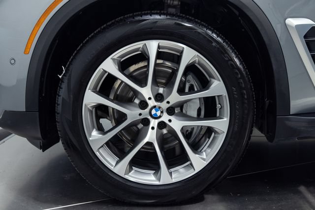 Used 2025 BMW X5 xDrive40i w/ Climate Comfort Package AWD/4WD image 26