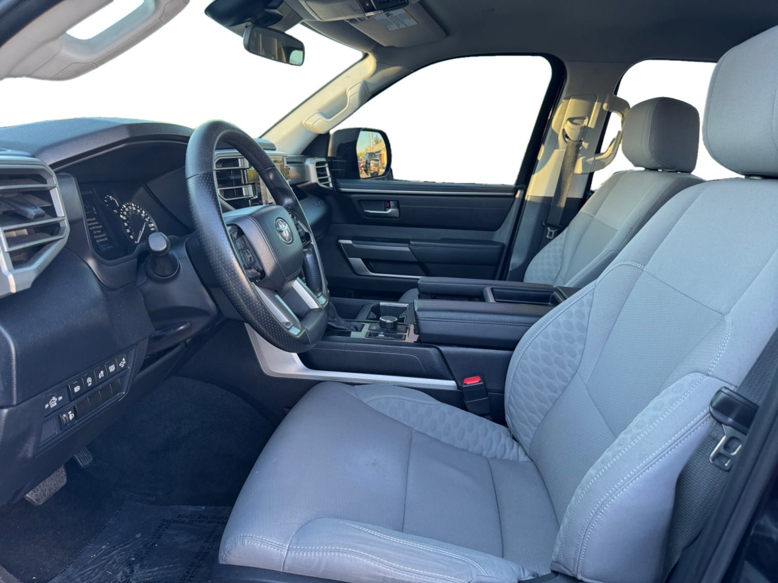 Used 2024 Toyota Tundra SR5 w/ SR5 Convenience Package AWD/4WD image 10