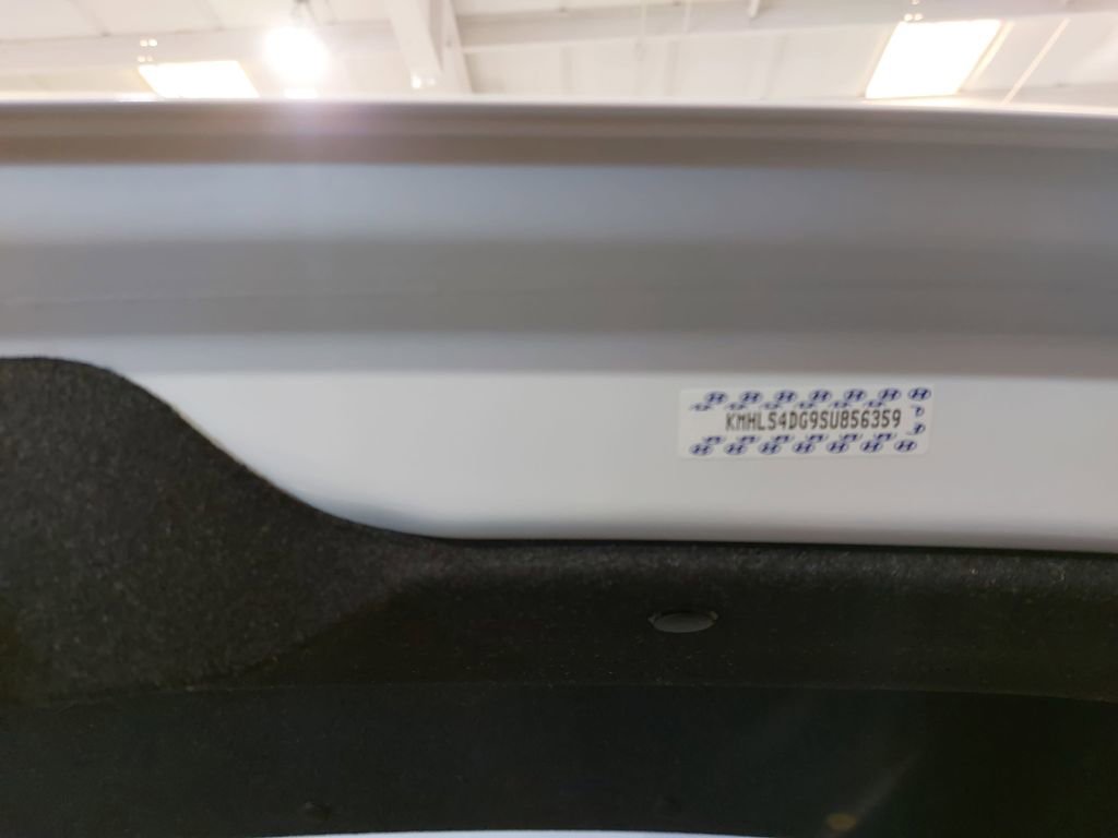 Certified 2025 Hyundai Elantra SEL image 14