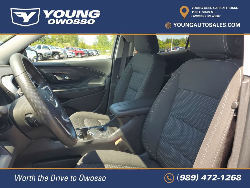 Used 2023 GMC Terrain SLE w/ Driver Convenience Package FWD image 7