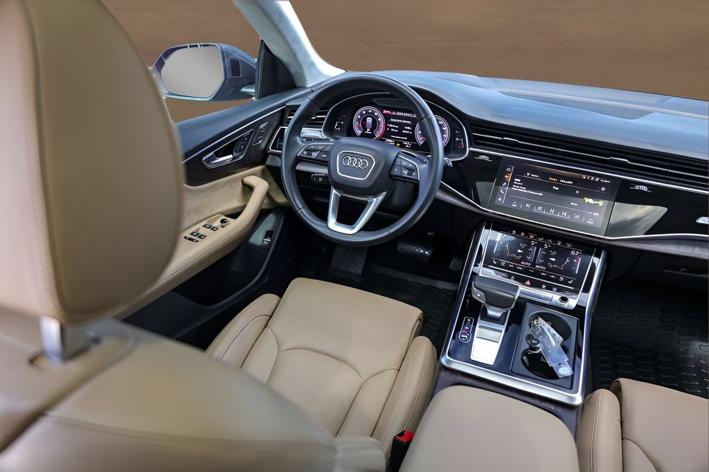 Used 2019 Audi Q8 Prestige w/ Luxury Package AWD/4WD image 26