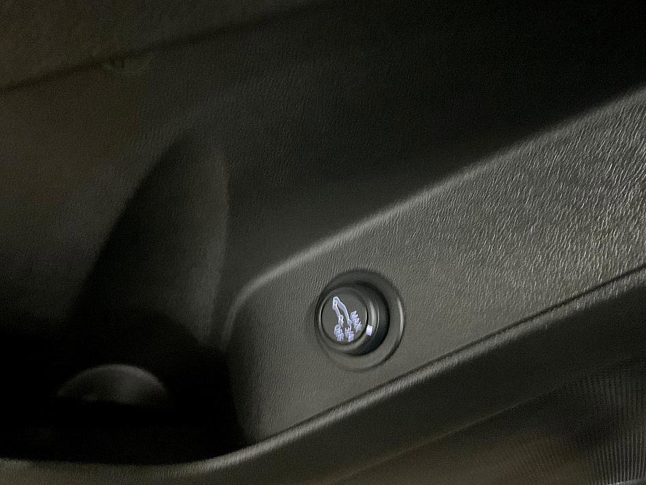 Used 2022 Chevrolet Equinox RS image 33