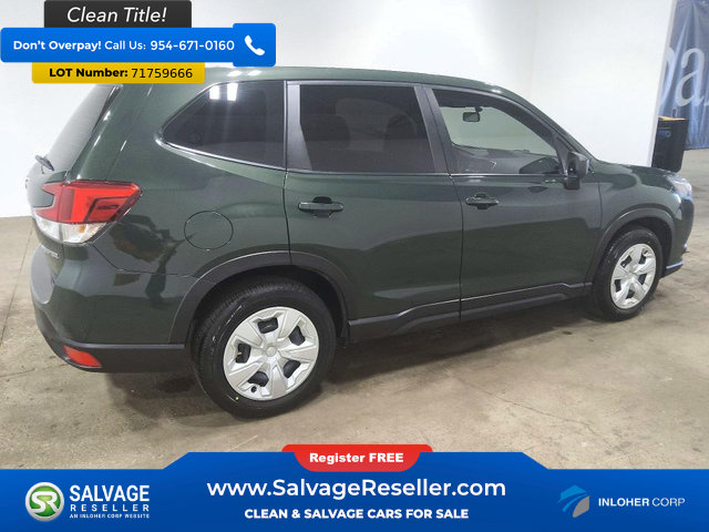 Used 2023 Subaru Forester AWD/4WD image 4