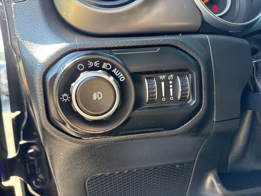 Used 2019 Jeep Wrangler Unlimited Sport S image 15