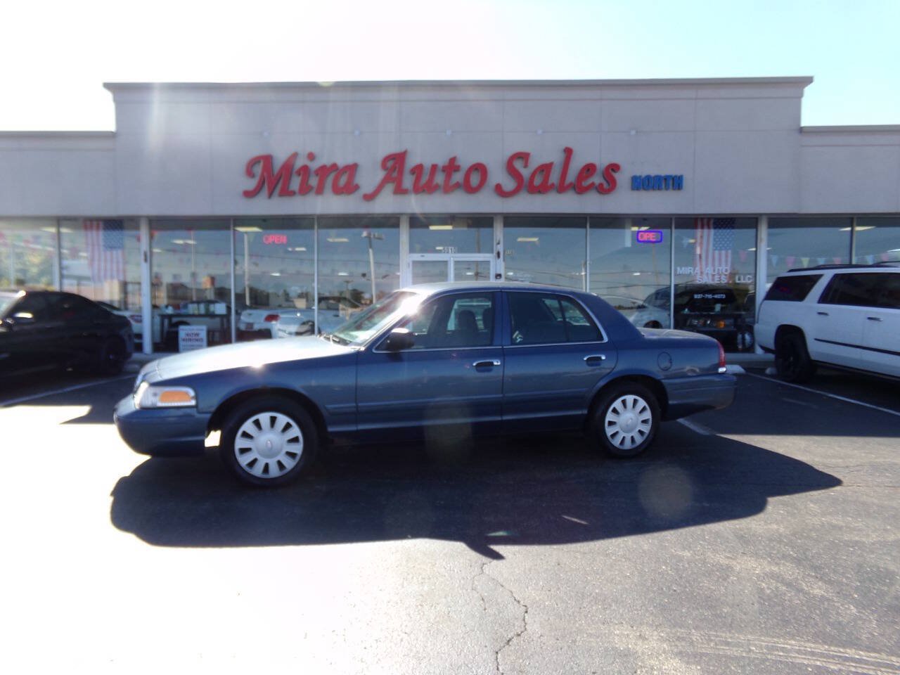 Used 2008 Ford Crown Victoria Police Interceptor RWD image 1