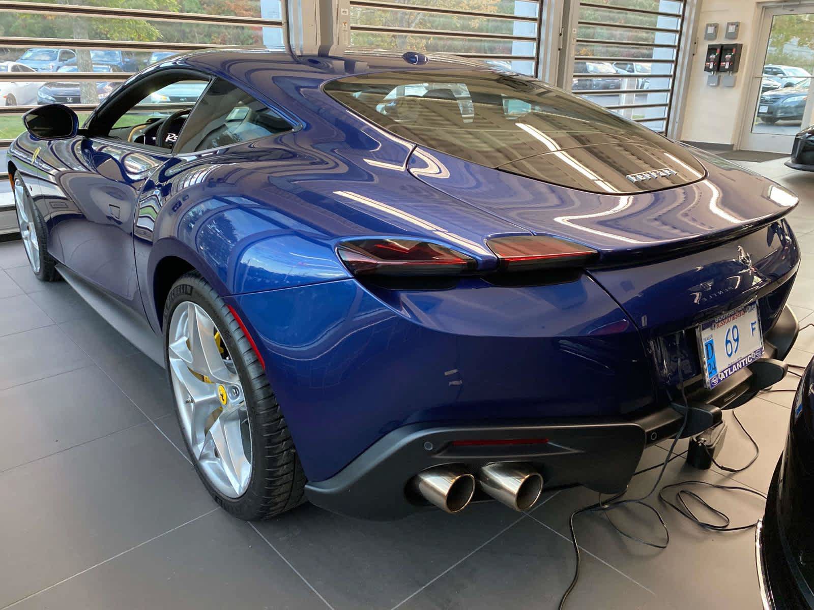 Used 2022 Ferrari Roma RWD image 12