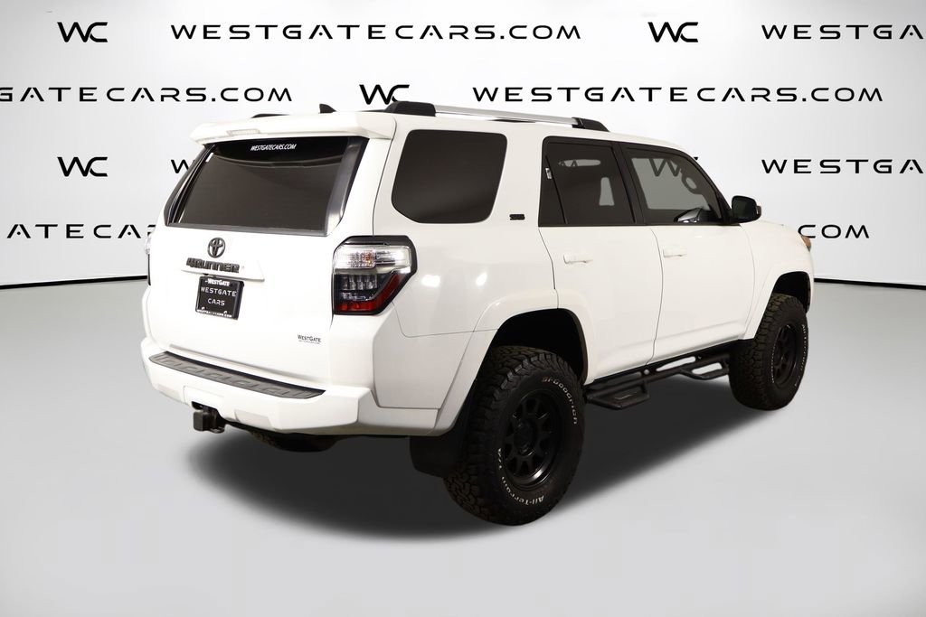 Used 2020 Toyota 4Runner SR5 AWD/4WD image 45