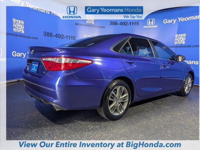 Used 2016 Toyota Camry SE image 4