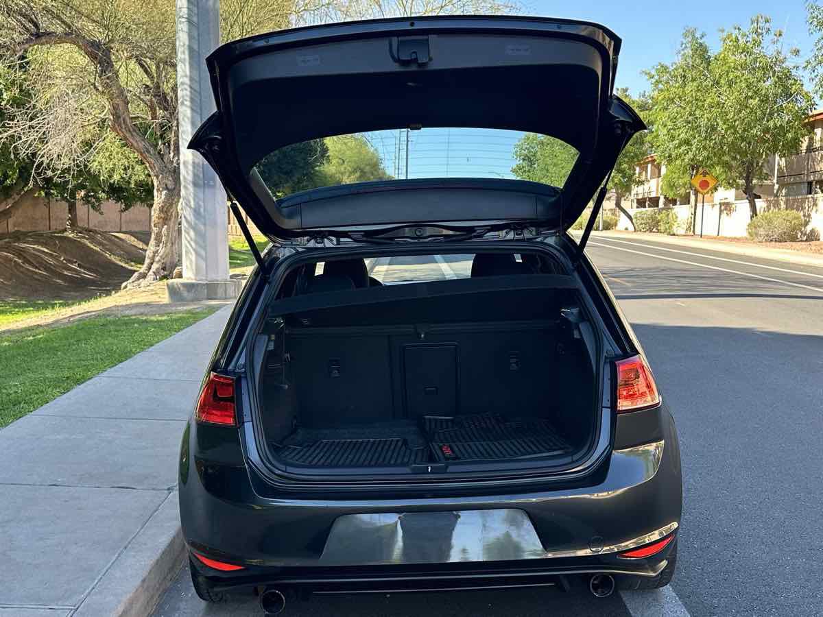 Used 2015 Volkswagen GTI SE FWD image 37
