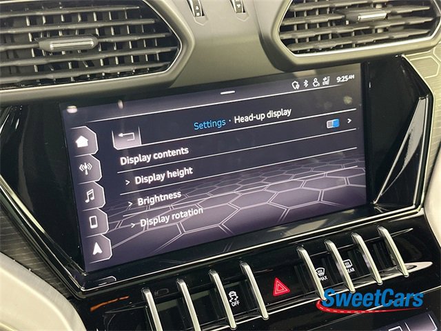 Used 2020 Lamborghini Urus Base image 27