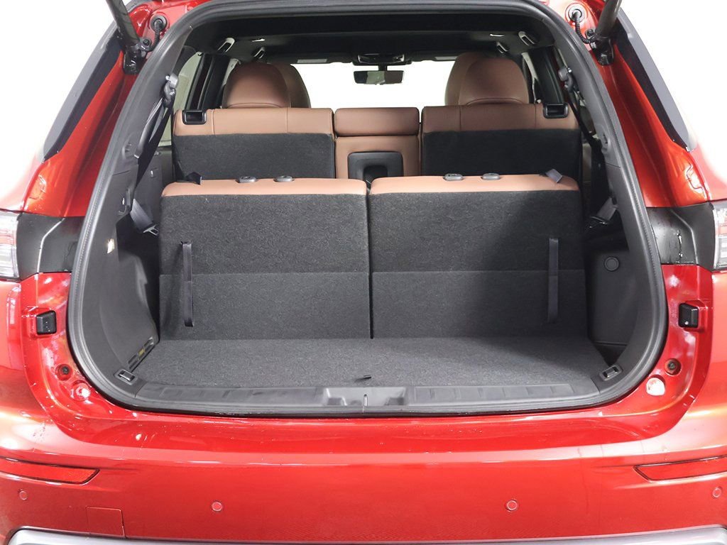 New 2025 Mitsubishi Outlander SEL image 26