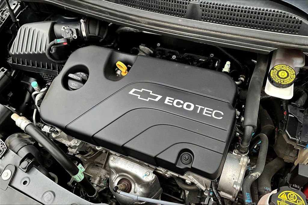 Used 2021 Chevrolet Spark LT image 27