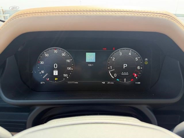 New 2026 Land Rover Defender 110 S AWD/4WD image 14