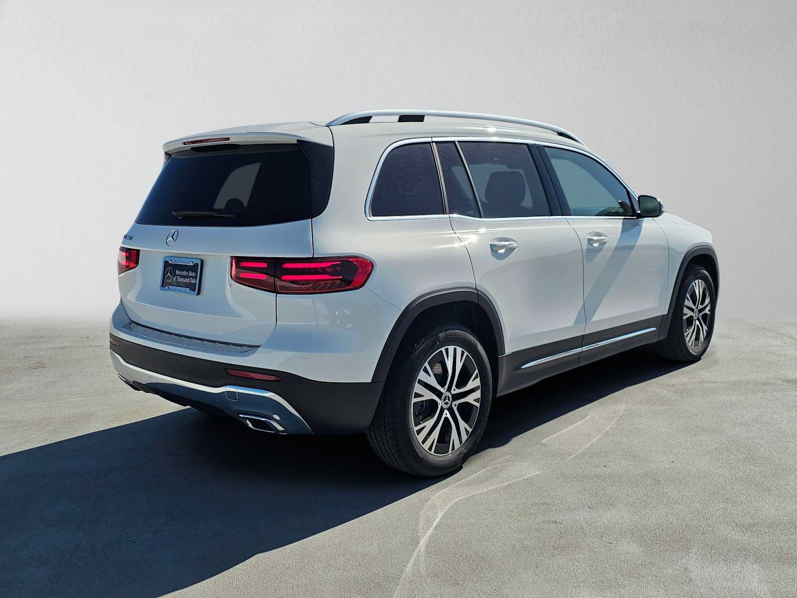 New 2026 Mercedes-Benz GLB 250 image 3