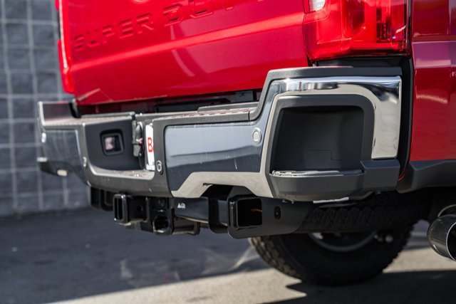 New 2026 Ford F250 Lariat w/ FX4 Off-Road Package image 10