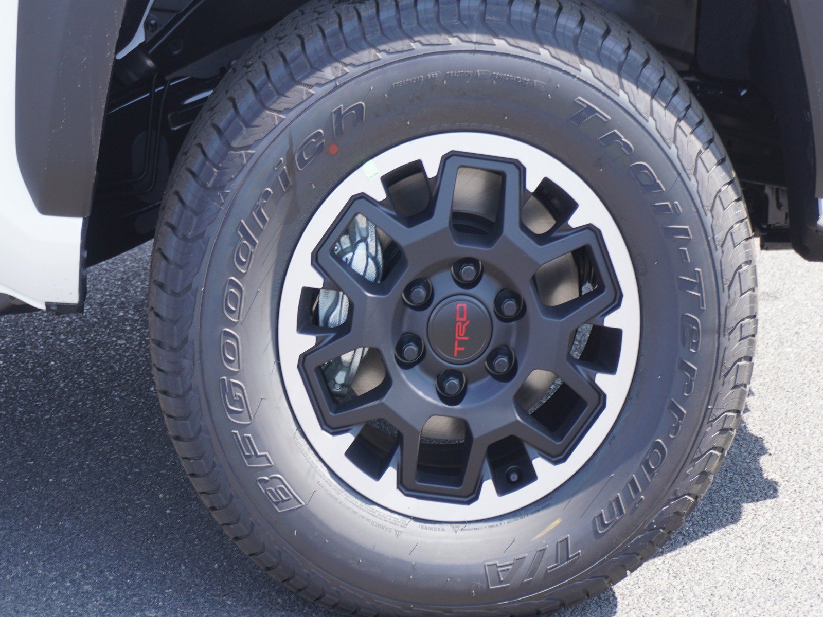 New 2026 Toyota Tacoma TRD Off-Road w/ TRD Off Road Upgrade Package AWD/4WD image 5