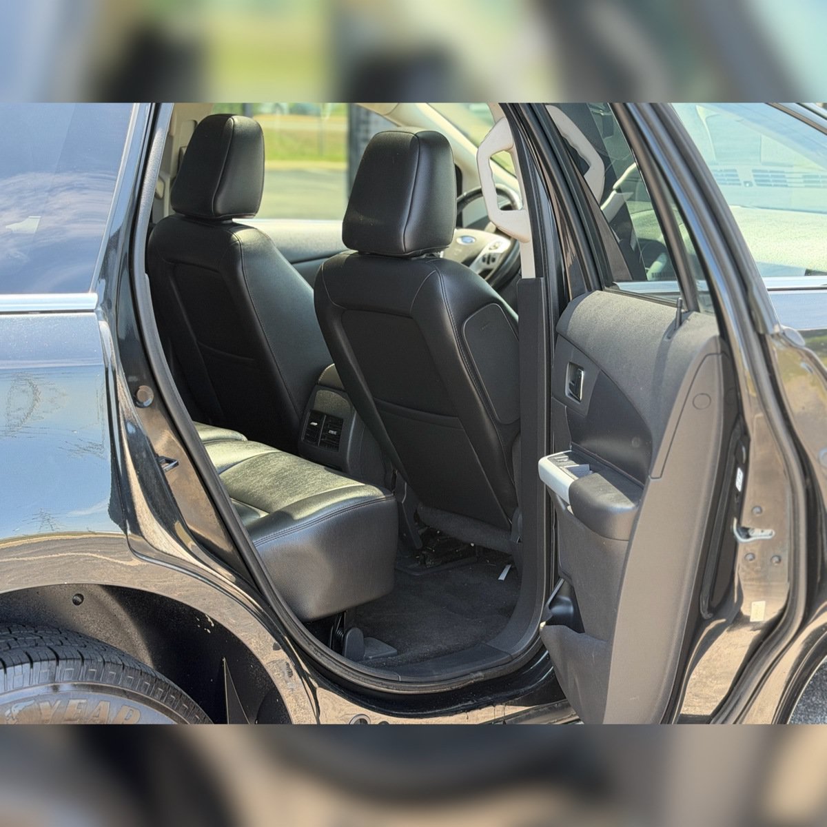 Used 2011 Ford Edge Limited w/ 301A Rapid Spec Order Code FWD image 8