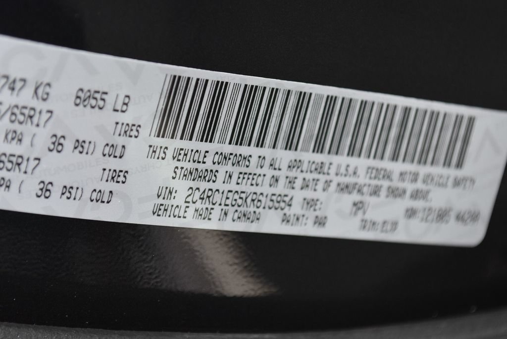 Used 2019 Chrysler Pacifica Touring-L Plus FWD image 41